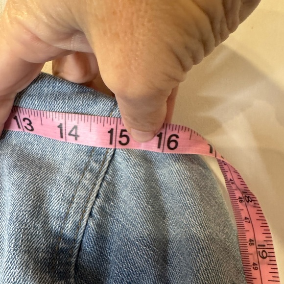 Distressed Denim jacket women’s size Med - Picture 13 of 13